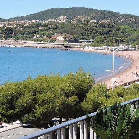 Emplacement Privilegie Pour Ce Bel Appartement Saint-Raphaël Εξωτερικό φωτογραφία